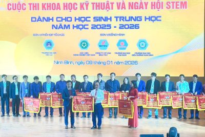 CUỘC THI KHOA HỌC KĨ THUẬT VÀ NGÀY HỘI STEM